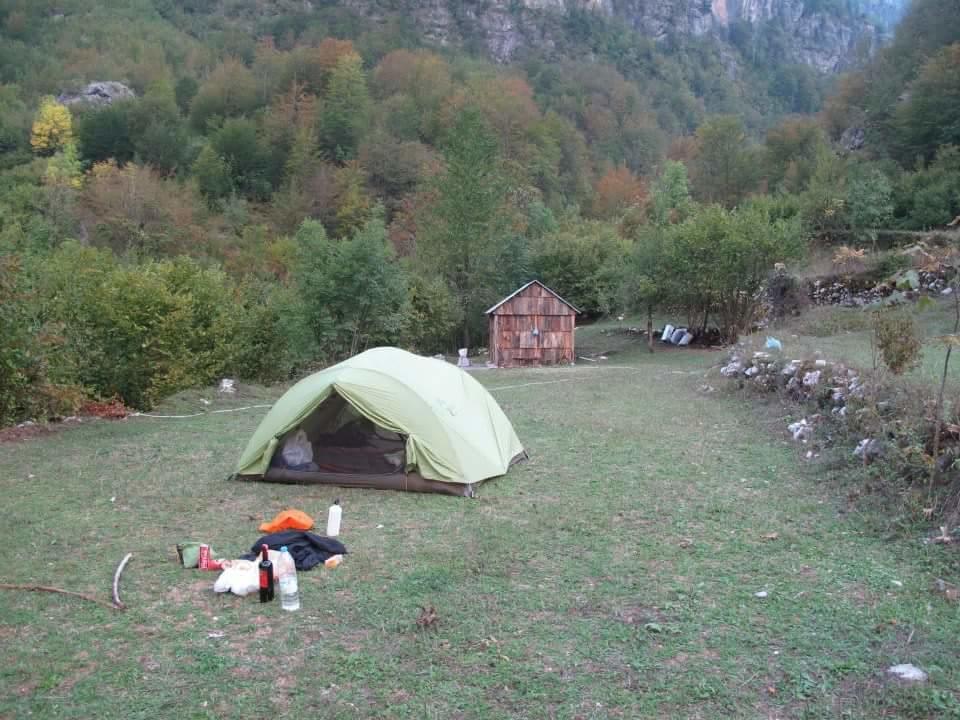 Отель Syri I Kalter Kaprre Тети Экстерьер фото